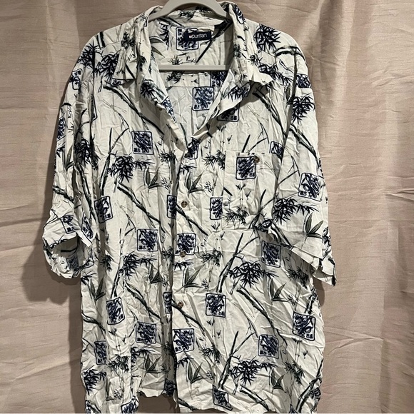 Oriental White Blue Green Dragon Design Short Sleeve Button Down - Picture 1 of 4